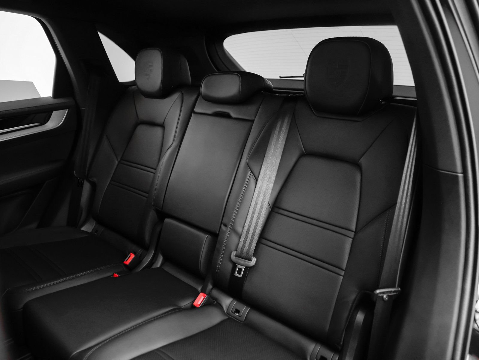 Certified 2026 Porsche Cayenne S AWD/4WD image 33
