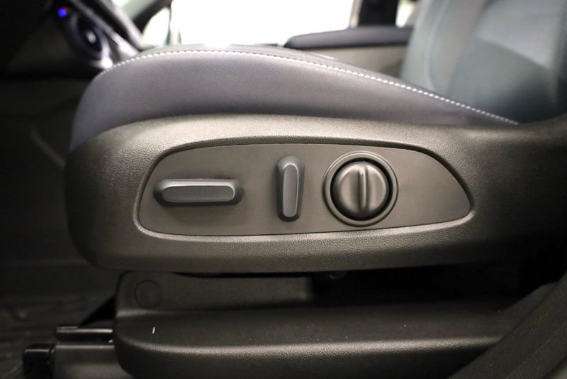 Used 2025 Chevrolet Blazer RS w/ Driver Confidence II Package image 11