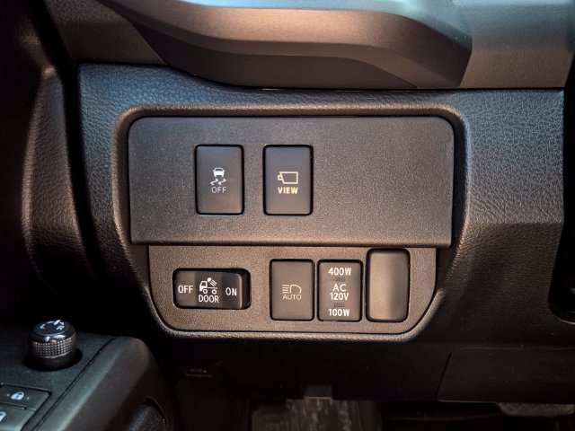 Used 2020 Toyota Tacoma TRD Sport w/ TRD Premium Sport Package AWD/4WD image 30