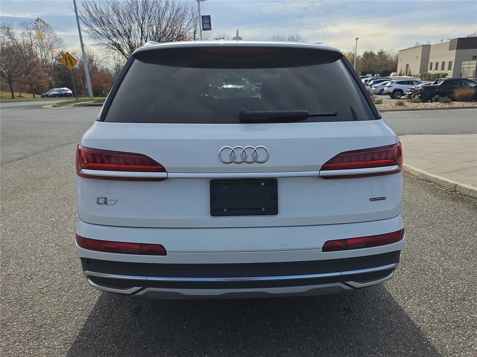 Used 2024 Audi Q7 3.0T Premium Plus image 6