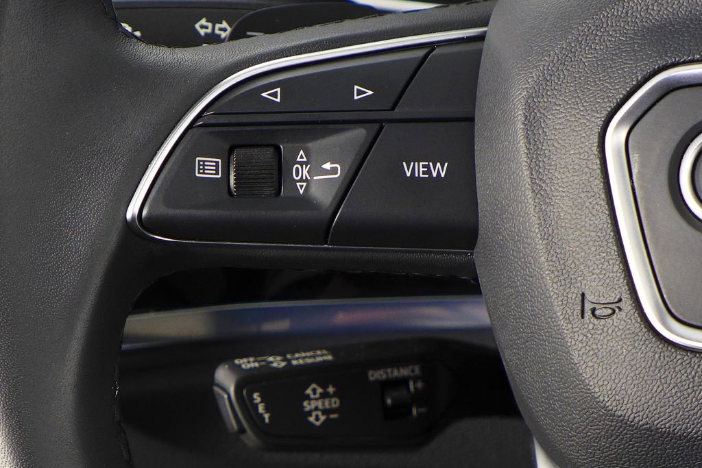 Used 2025 Audi Q3 2.0T Premium w/ Black Optic Sport Package image 30