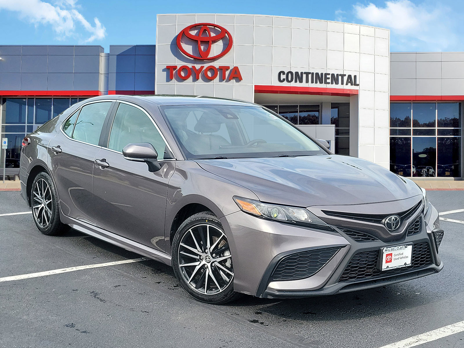 Certified 2024 Toyota Camry SE FWD video 2
