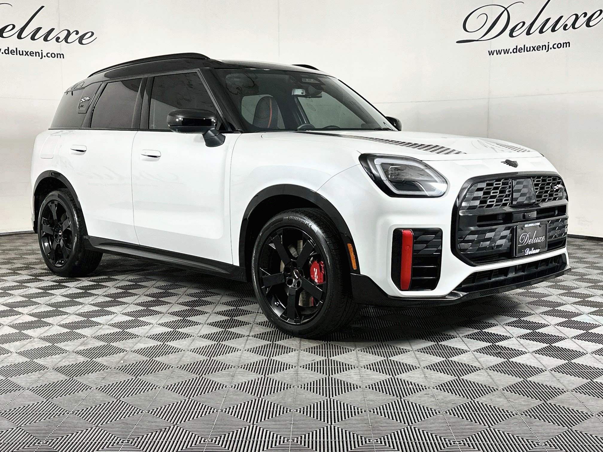 Used 2025 MINI Cooper Countryman John Cooper Works w/ Comfort Package Max AWD/4WD image 1
