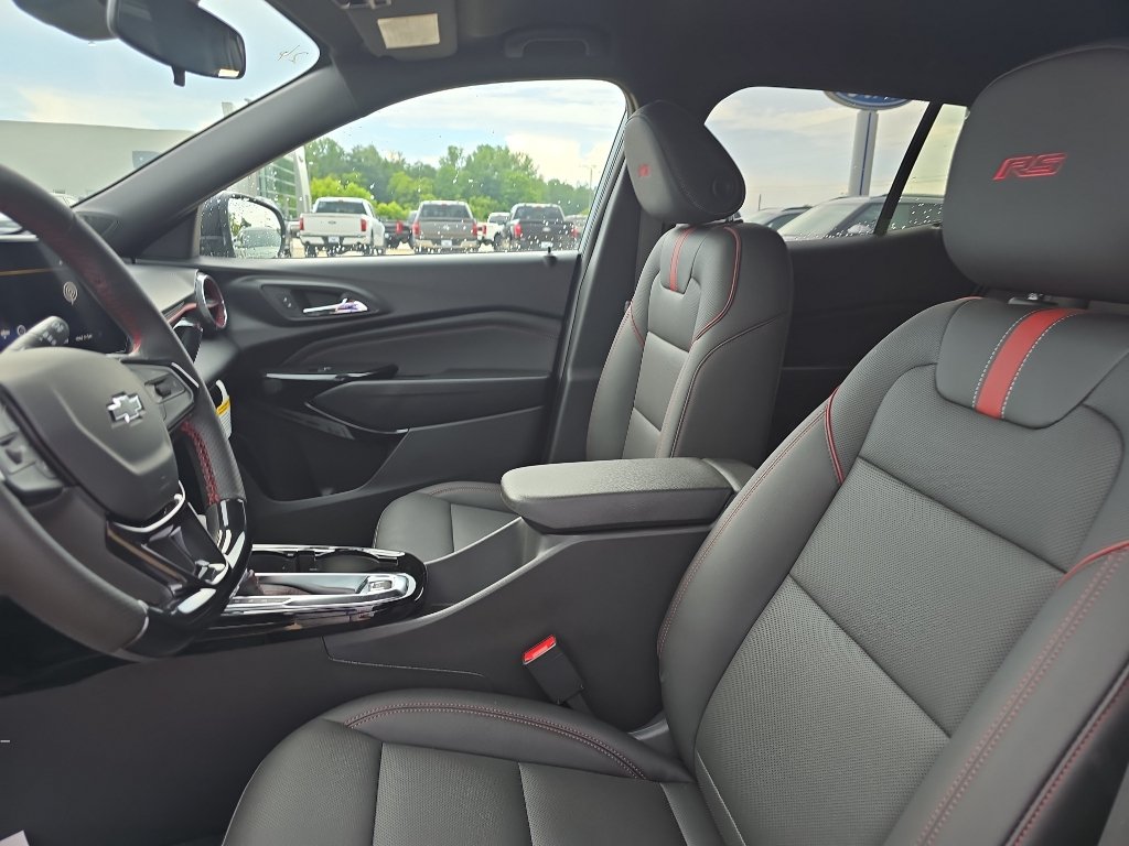 New 2026 Chevrolet Trax RS w/ Driver Confidence Package FWD image 23