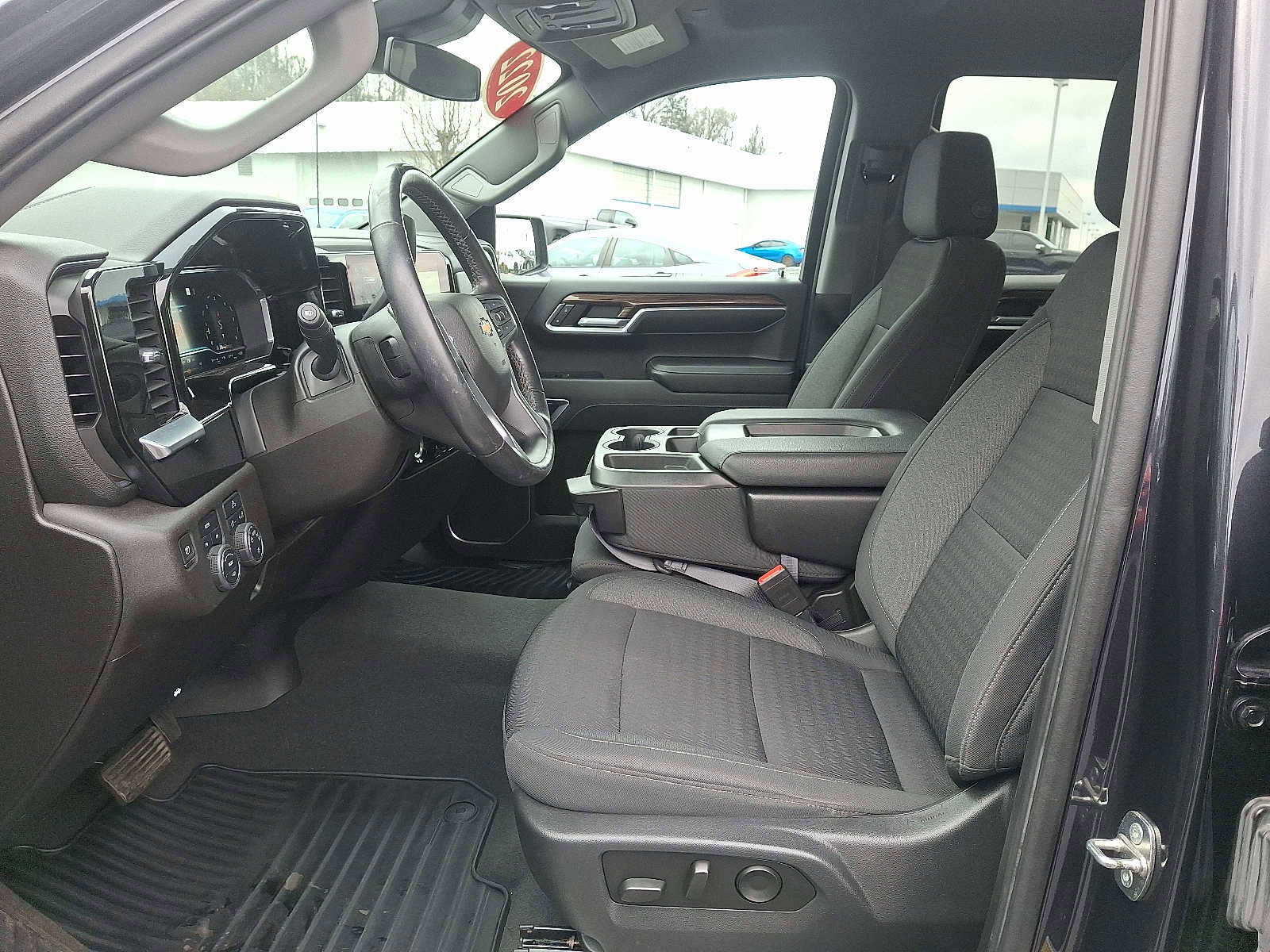 Used 2022 Chevrolet Silverado 1500 LT image 14