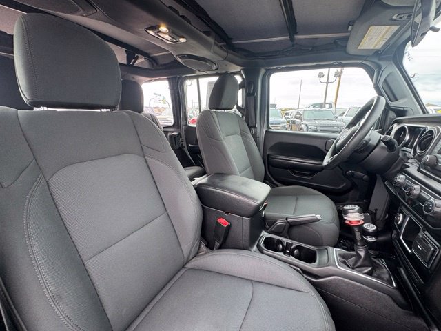 Used 2020 Jeep Wrangler Unlimited Sport AWD/4WD image 25