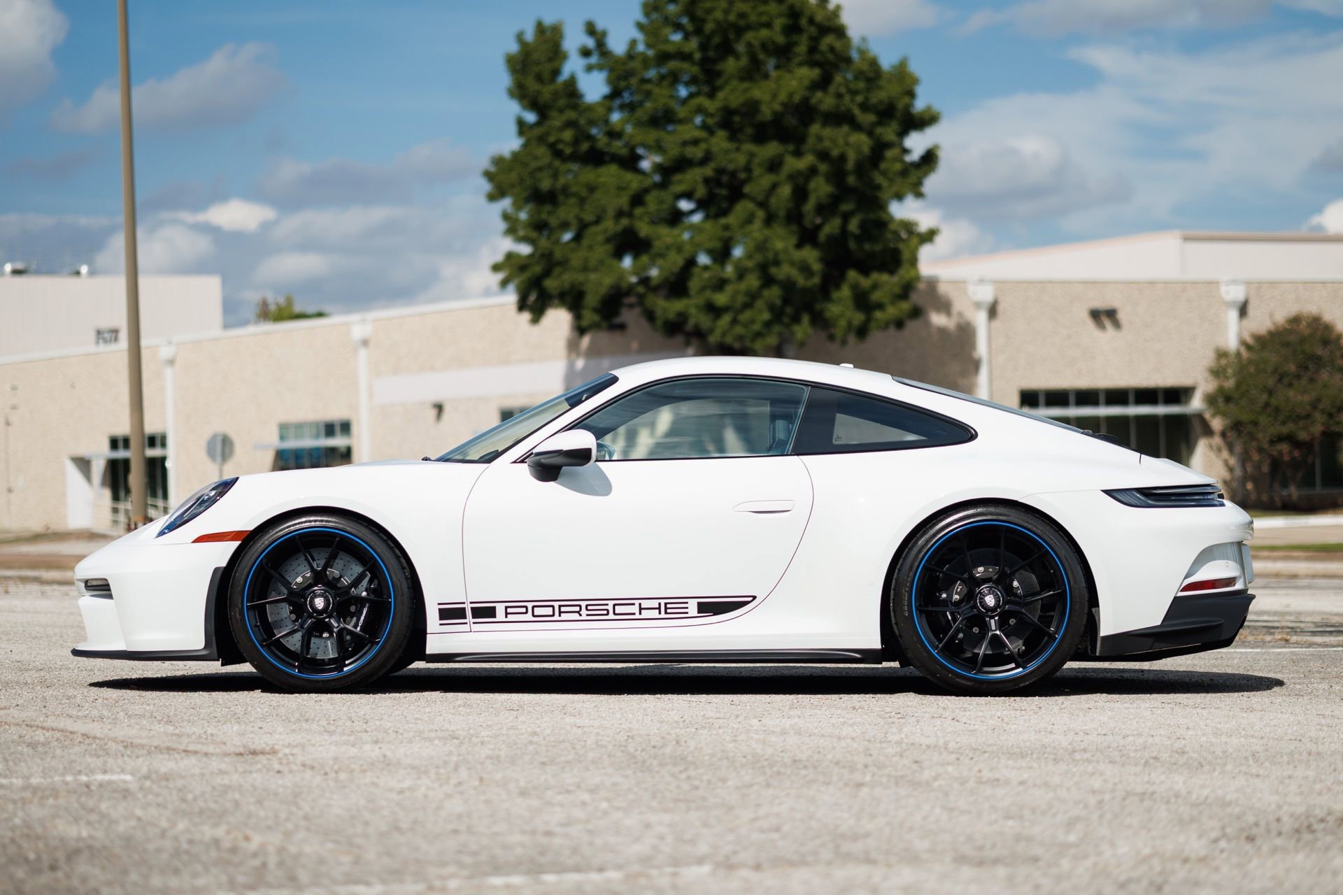 Used 2022 Porsche 911 GT3 RWD image 24