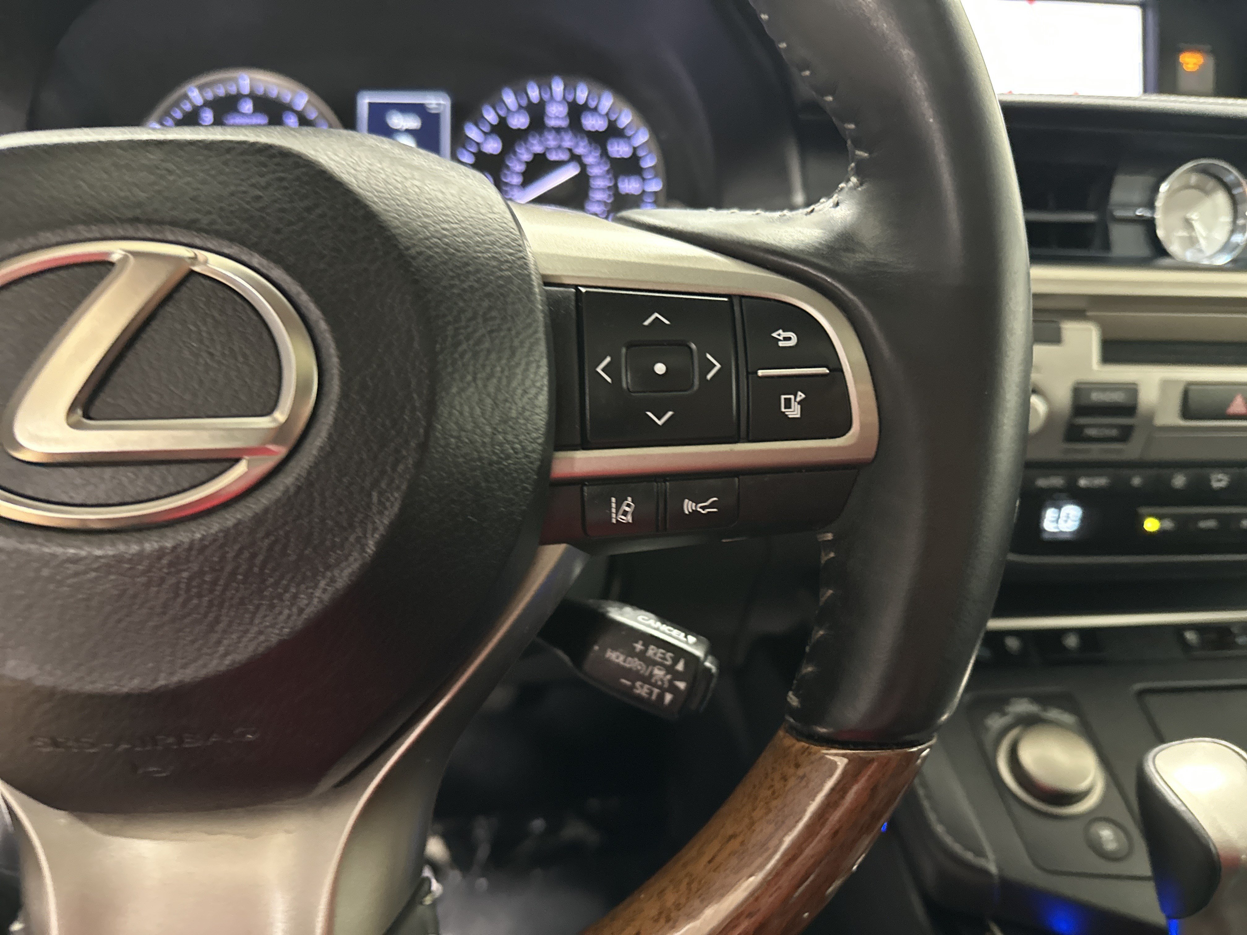 Used 2018 Lexus ES 350 w/ Navigation System Package FWD image 20