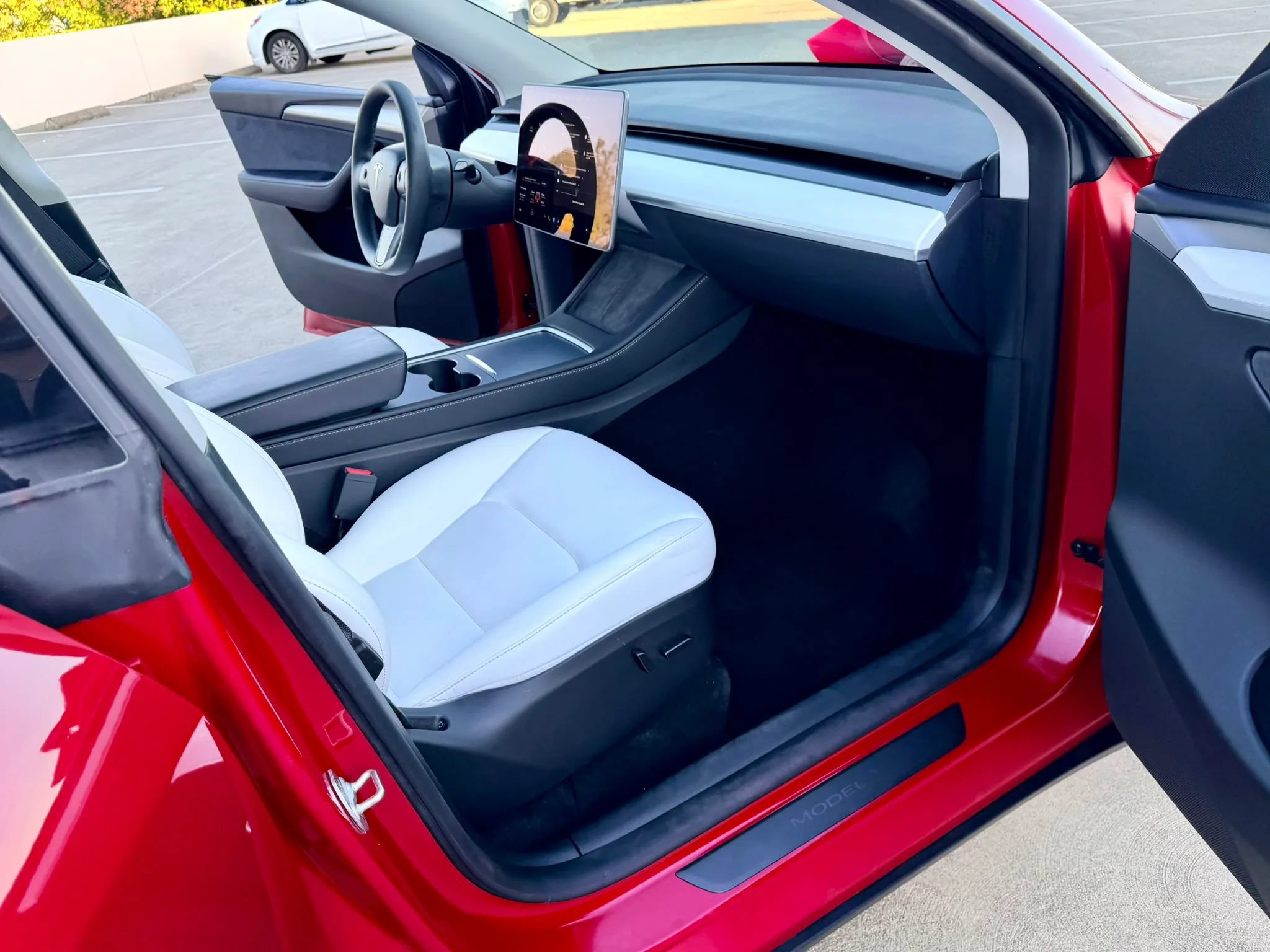 Used 2023 Tesla Model Y Long Range AWD/4WD image 22