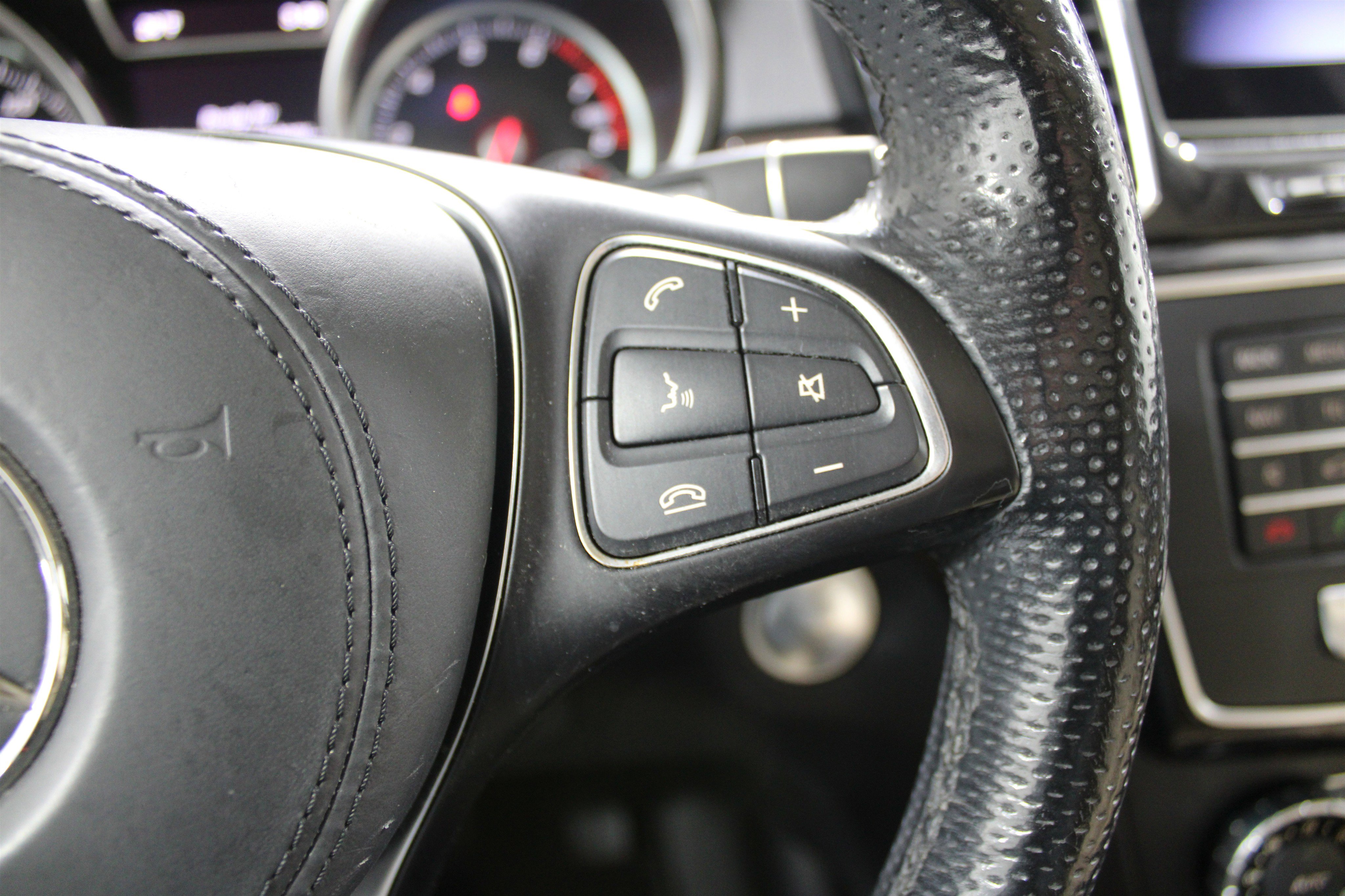 Used 2018 Mercedes-Benz GLS 450 4MATIC image 11