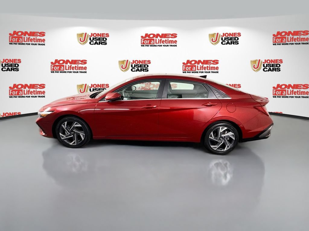 Certified 2025 Hyundai Elantra SEL FWD image 15