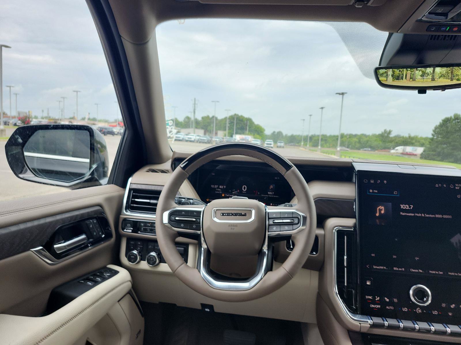 New 2026 GMC Yukon XL Denali w/ Denali Reserve Package AWD/4WD image 12