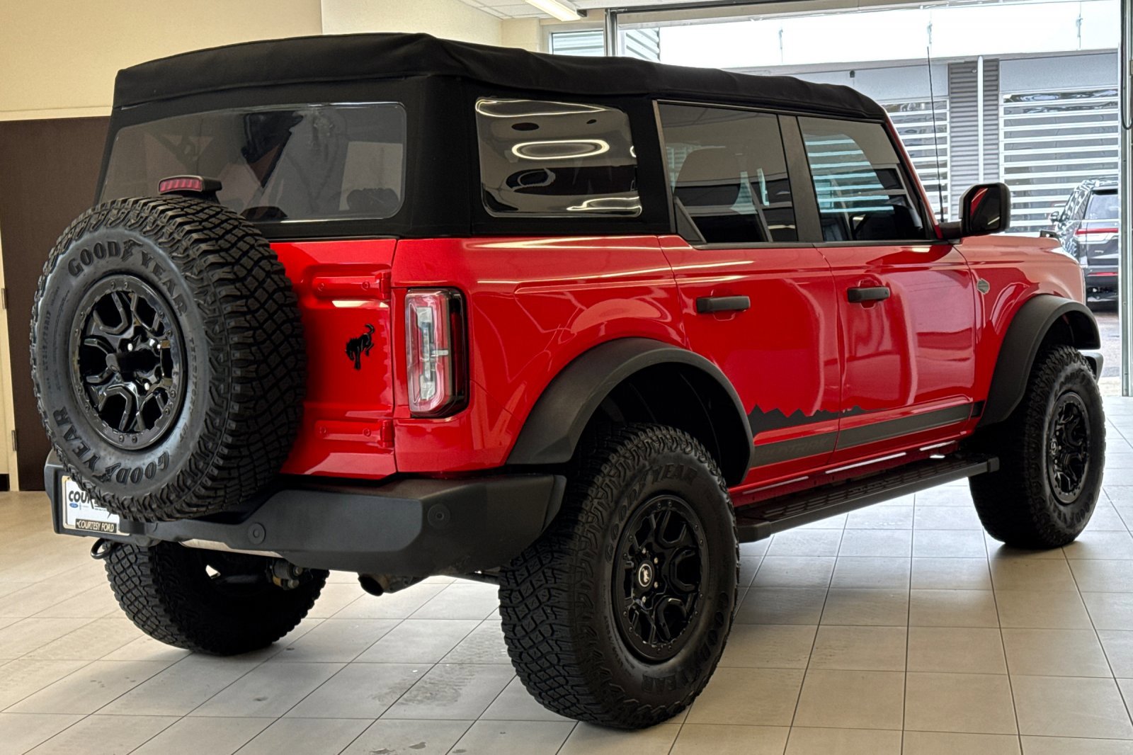 Used 2022 Ford Bronco Wildtrak AWD/4WD image 4
