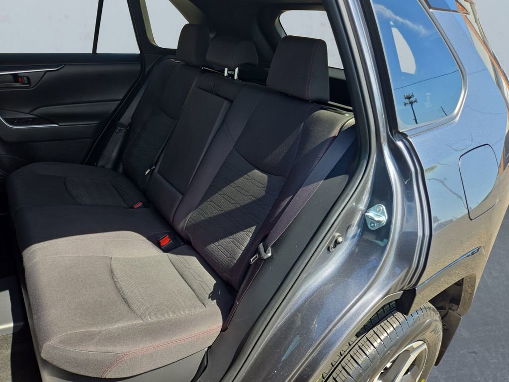Used 2021 Toyota RAV4 SE w/ Weather & Moonroof Package AWD/4WD image 13