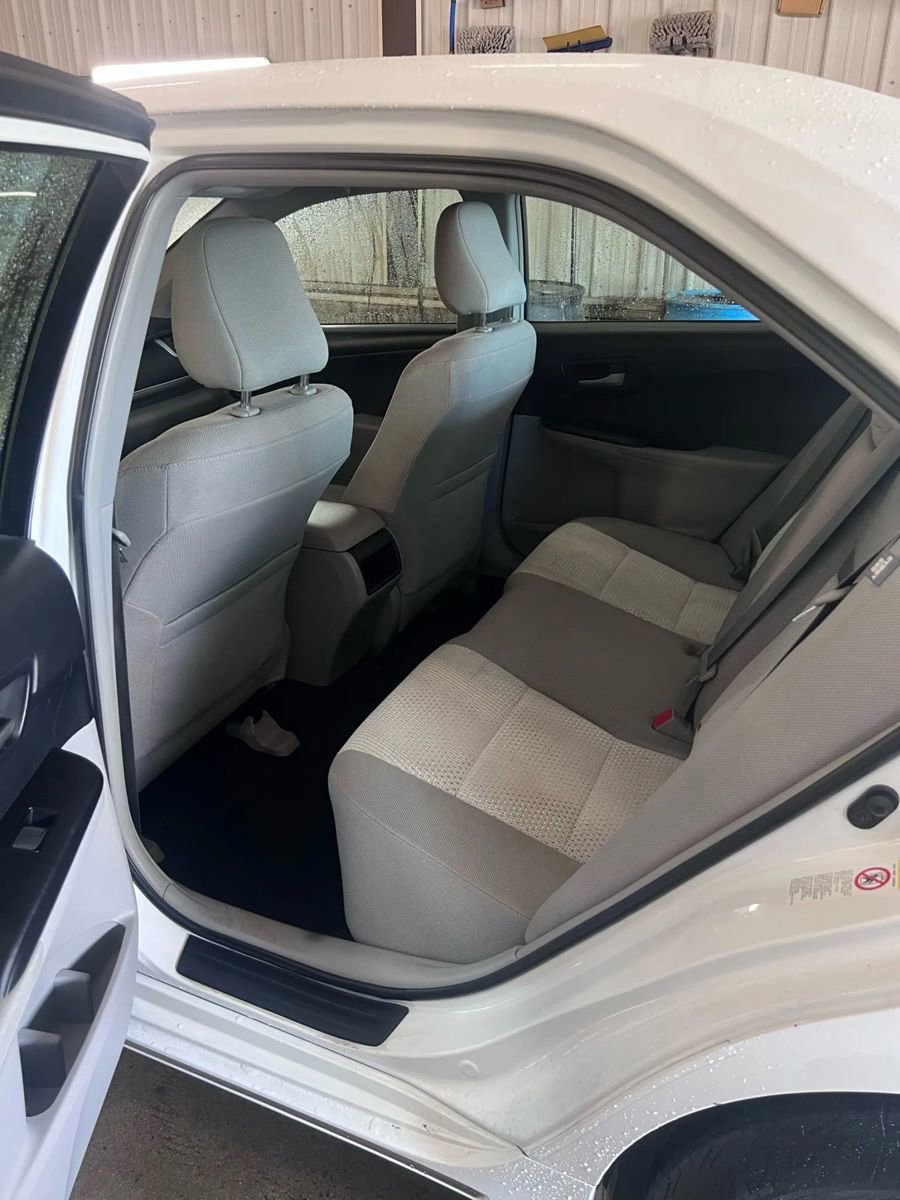 Used 2014 Toyota Camry L FWD image 9