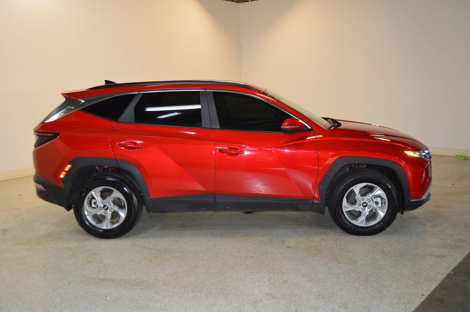 Used 2022 Hyundai Tucson SEL image 2