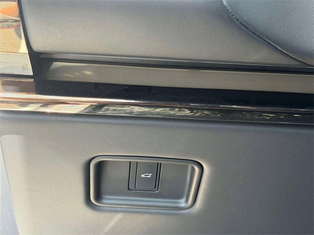 Used 2023 Land Rover Range Rover Sport SE Dynamic image 29