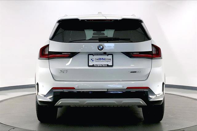 Certified 2025 BMW X1 xDrive28i image 3