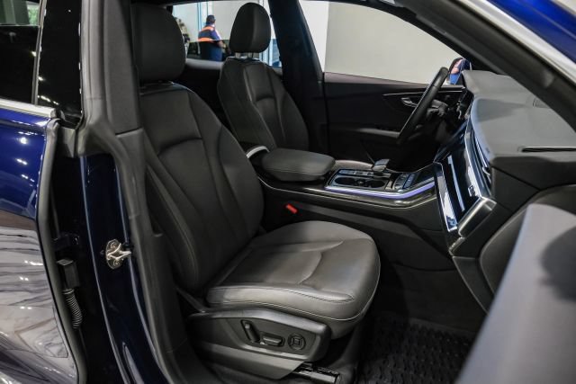 Used 2021 Audi Q8 Premium Plus w/ Premium Plus Package AWD/4WD image 33