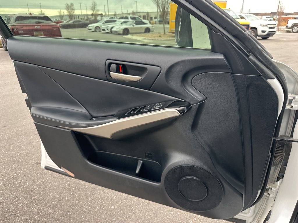 Used 2017 Lexus IS 300 300 w/ Navigation System Package image 22