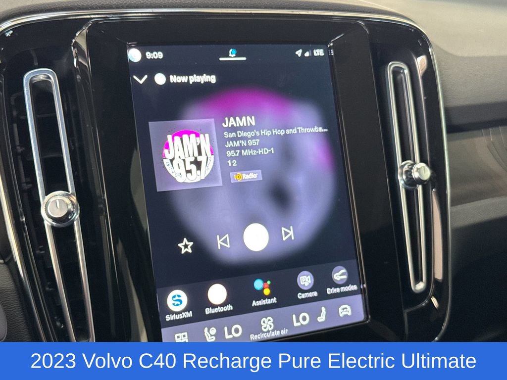 Certified 2023 Volvo C40 P8 Recharge Ultimate w/ Protection Package Premier image 17