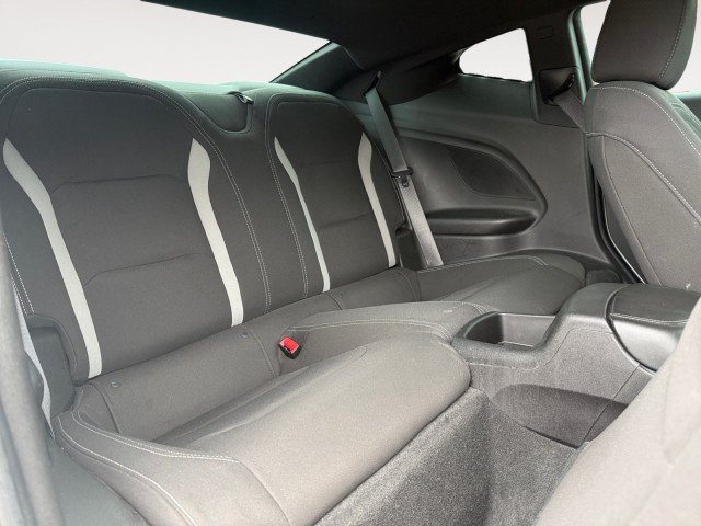 Used 2018 Chevrolet Camaro SS RWD image 12