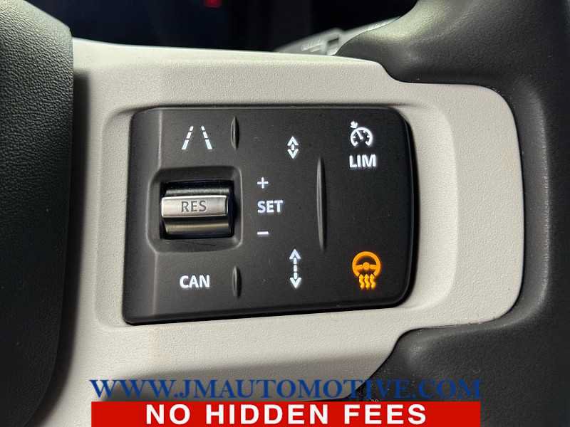 Used 2025 Land Rover Defender 110 S AWD/4WD image 43