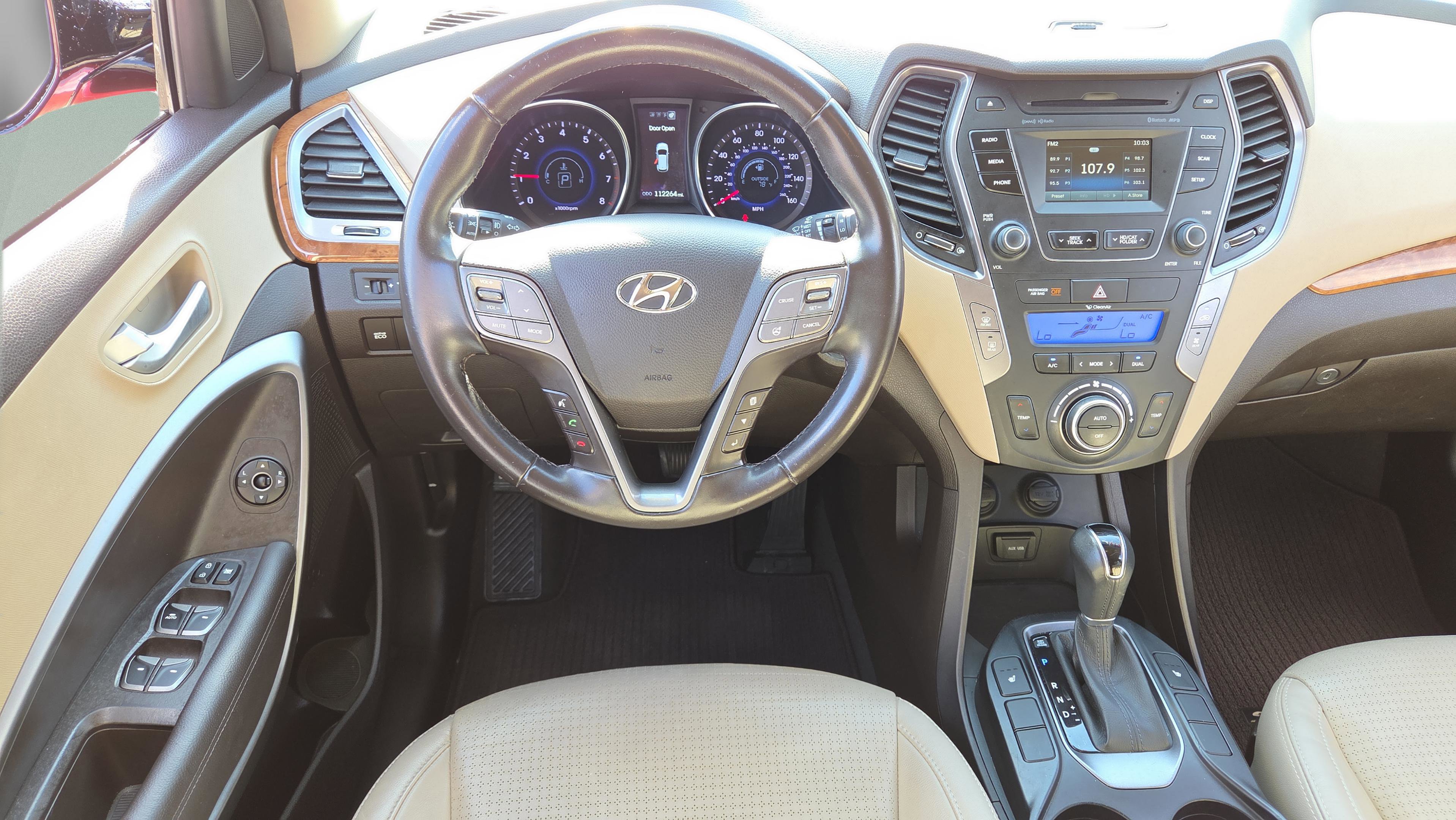 Used 2014 Hyundai Santa Fe GLS image 21