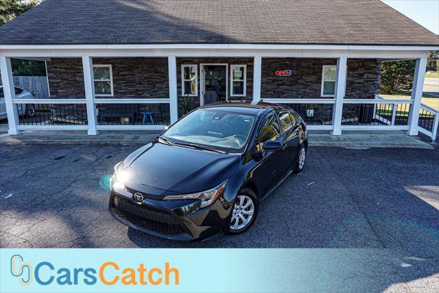 Used 2022 Toyota Corolla LE FWD image 2