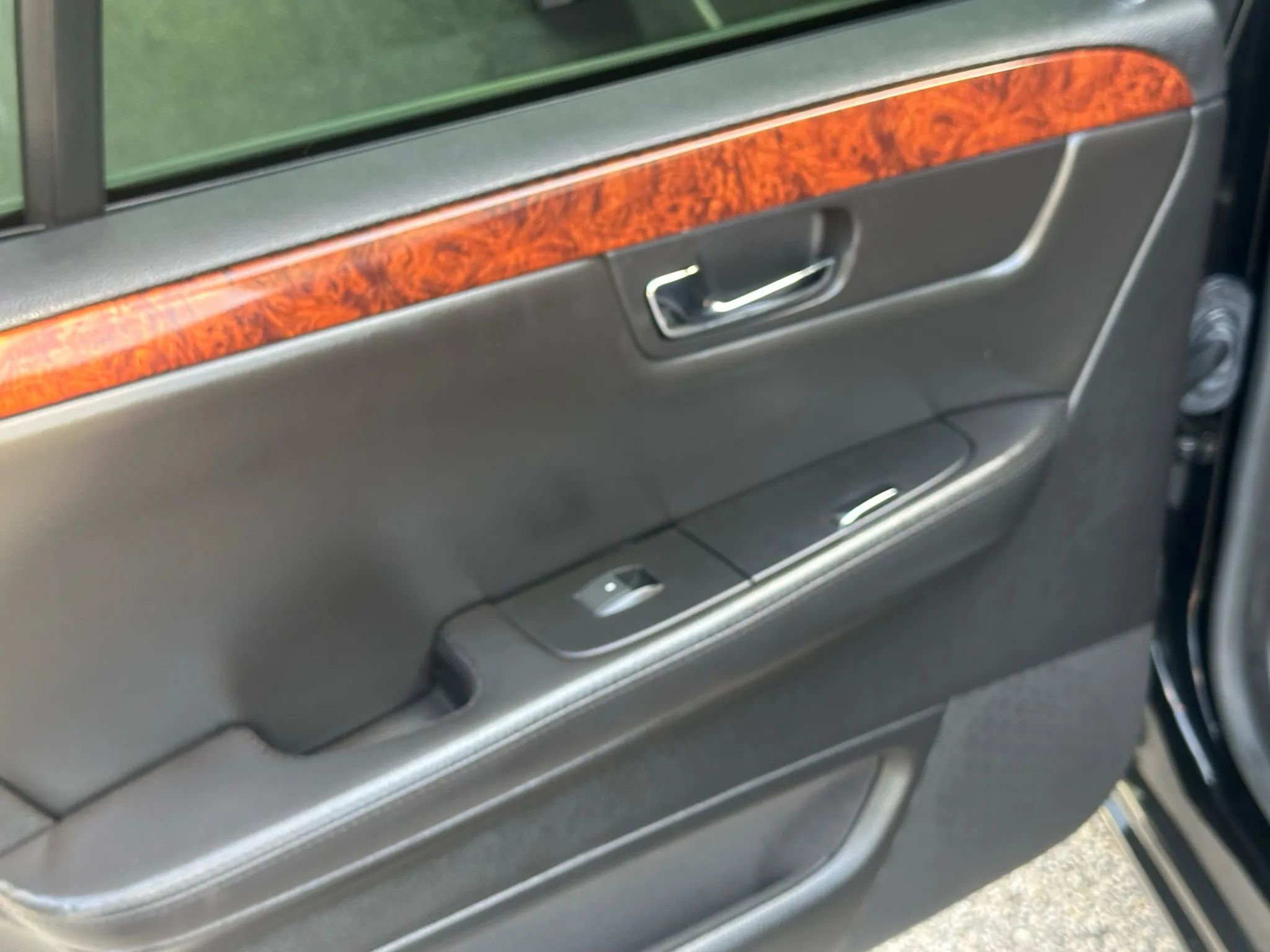 Used 2006 Cadillac DTS image 18