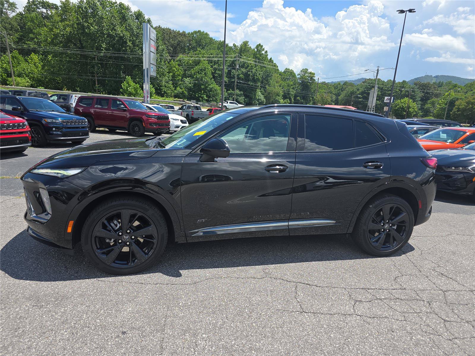 Used 2025 Buick Envision Sport Touring AWD/4WD image 6