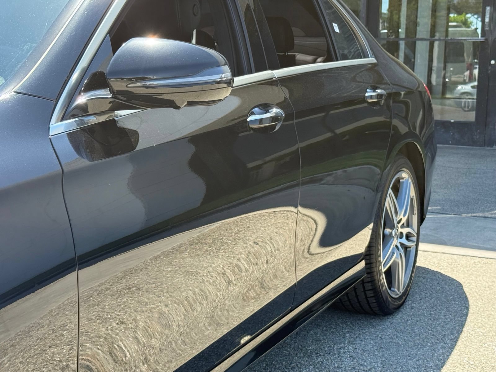 Used 2019 Mercedes-Benz E 300 image 4