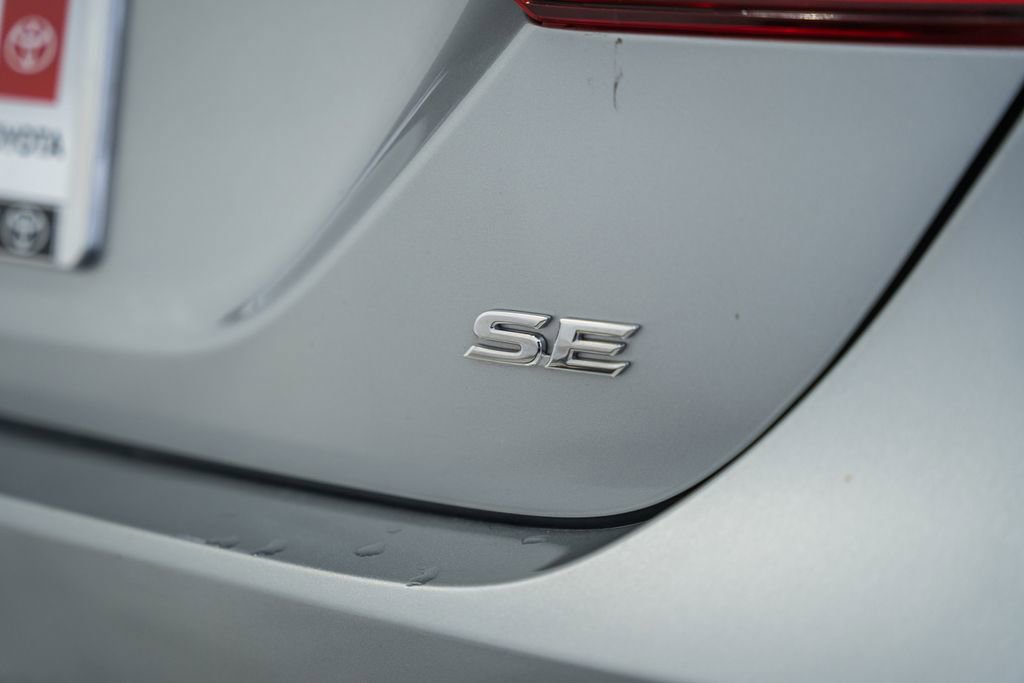 Used 2024 Toyota Camry SE image 7