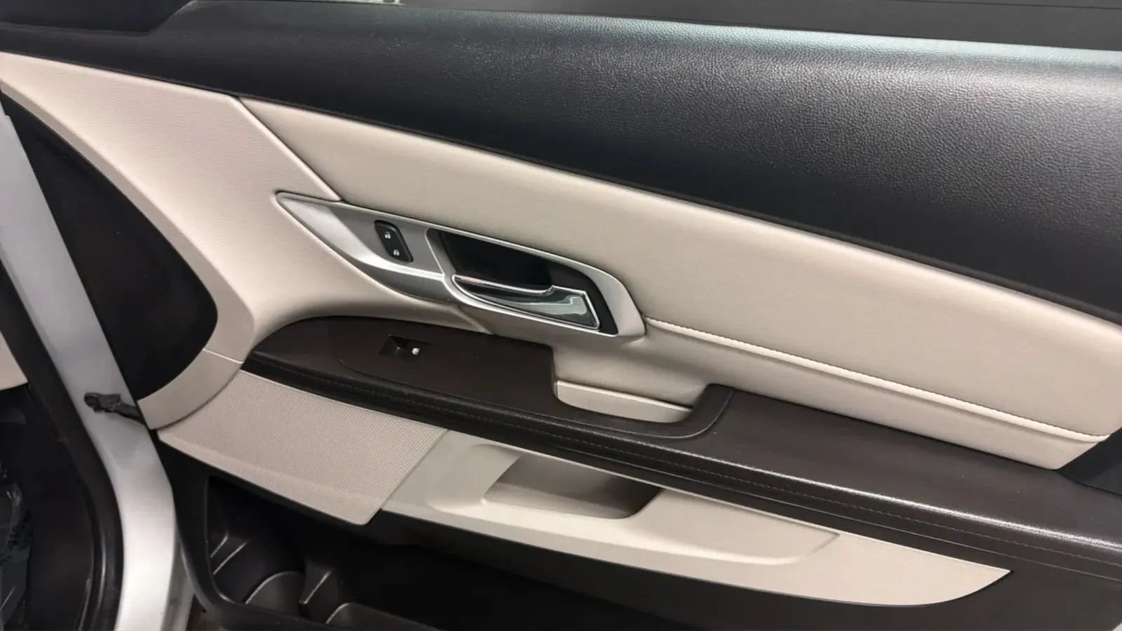 Used 2016 GMC Terrain SLE FWD image 17