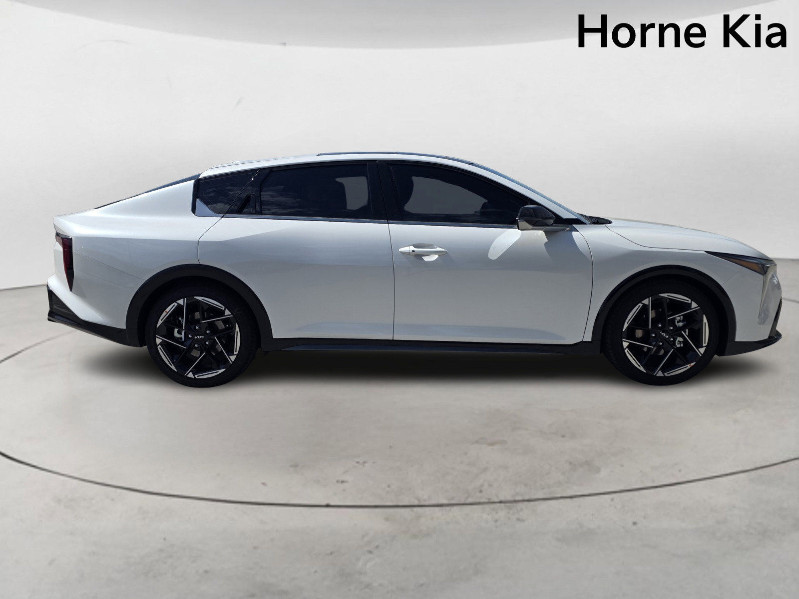 New 2025 Kia K4 GT-Line image 3