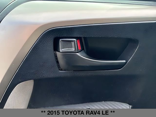Used 2015 Toyota RAV4 LE AWD/4WD image 14
