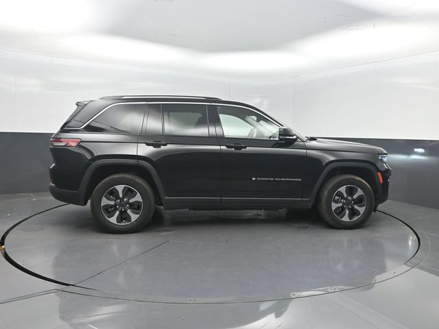 Used 2022 Jeep Grand Cherokee Limited 4xe w/ Luxury Tech Group II AWD/4WD image 34