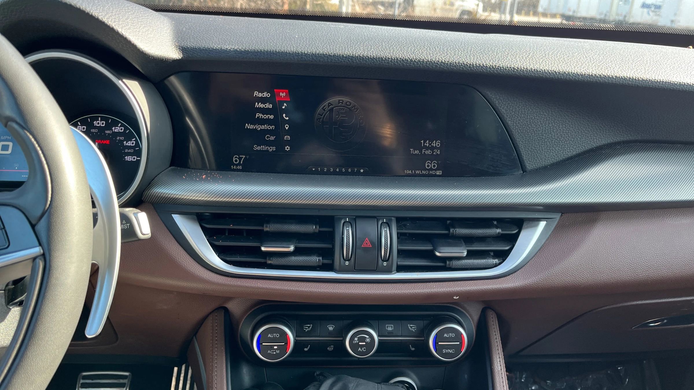 Used 2018 Alfa Romeo Stelvio Ti Sport image 16