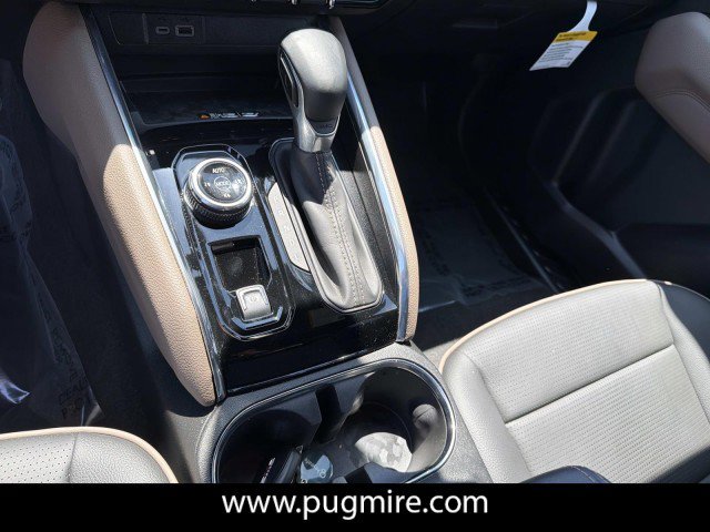Used 2025 GMC Canyon Denali AWD/4WD image 32