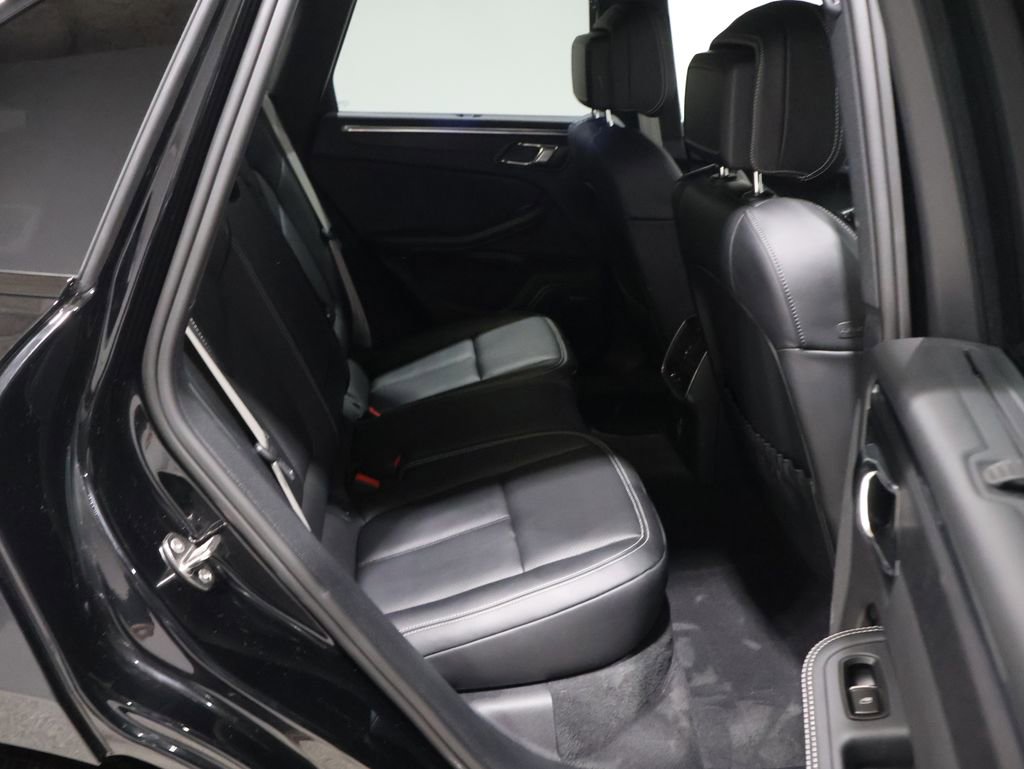 Used 2026 Porsche Macan GTS image 19