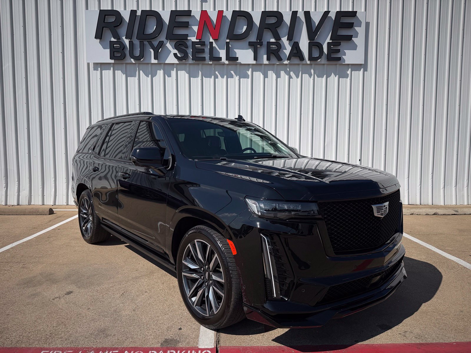 Used 2021 Cadillac Escalade Sport Platinum AWD/4WD image 10