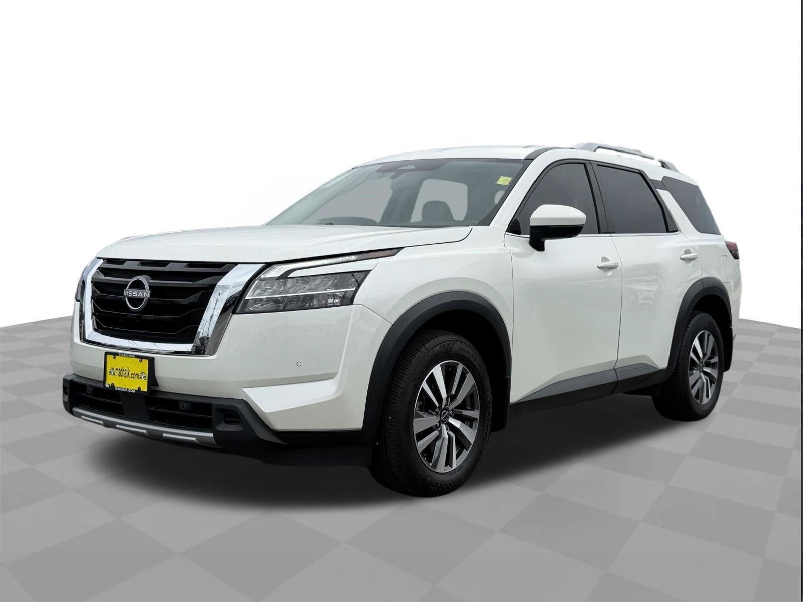 Used 2024 Nissan Pathfinder SL AWD/4WD image 1