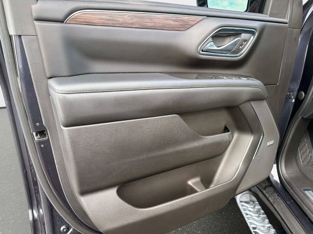 Used 2022 Chevrolet Tahoe Z71 w/ Z71 Off-Road Package AWD/4WD image 17