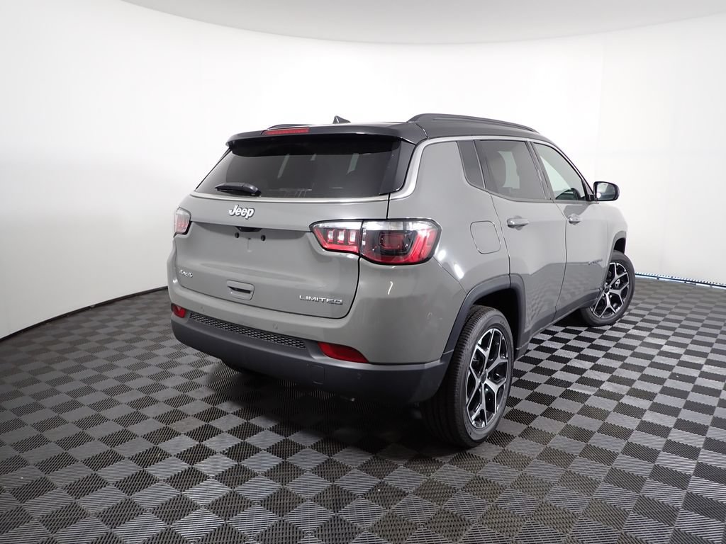 New 2026 Jeep Compass Limited AWD/4WD image 17