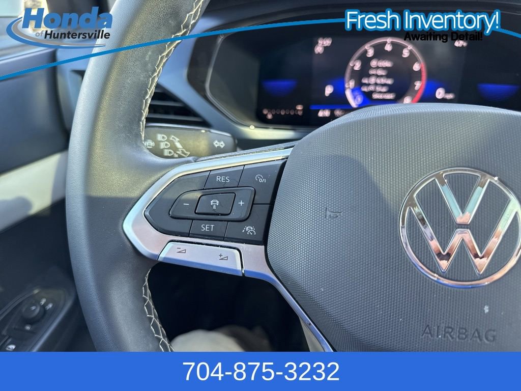 Used 2023 Volkswagen Taos SE w/ Panoramic Sunroof Package image 23