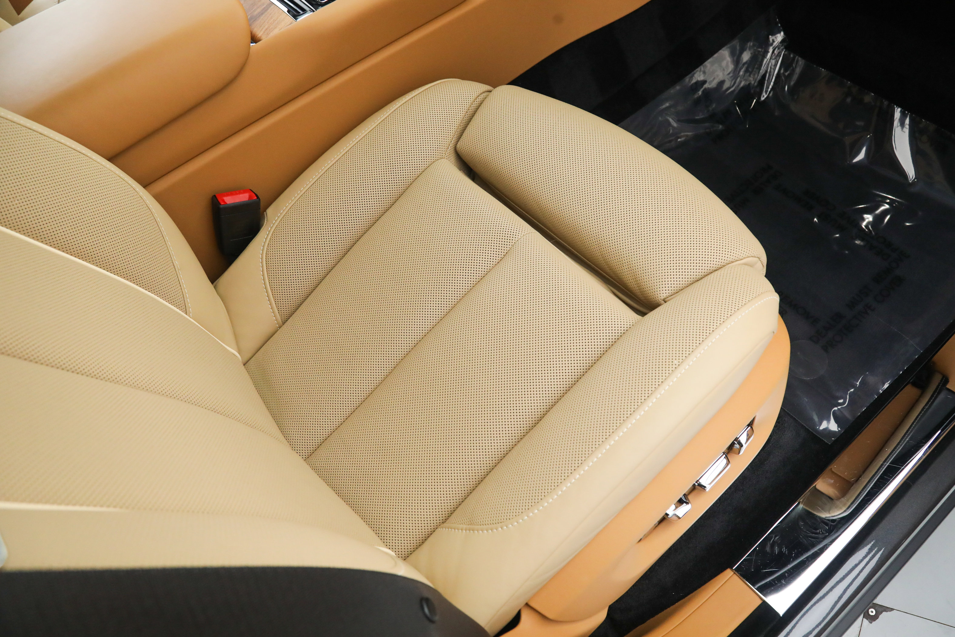 Used 2022 Rolls-Royce Cullinan image 20