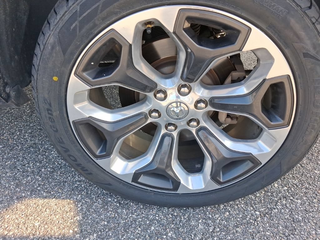 Used 2019 RAM 1500 Limited RWD image 12