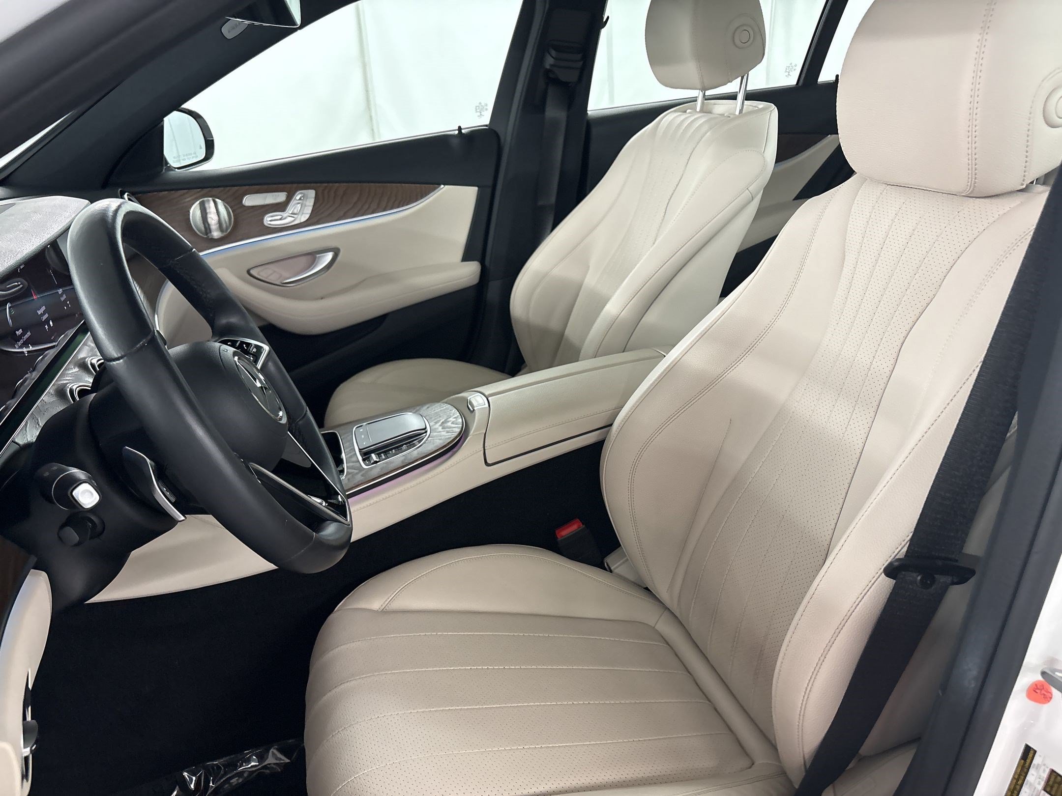 Used 2021 Mercedes-Benz E 450 4MATIC Sedan image 5