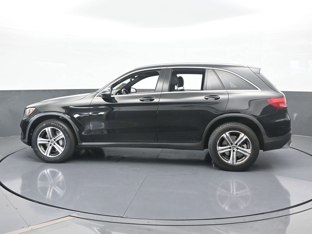 Used 2019 Mercedes-Benz GLC 300 4MATIC image 3