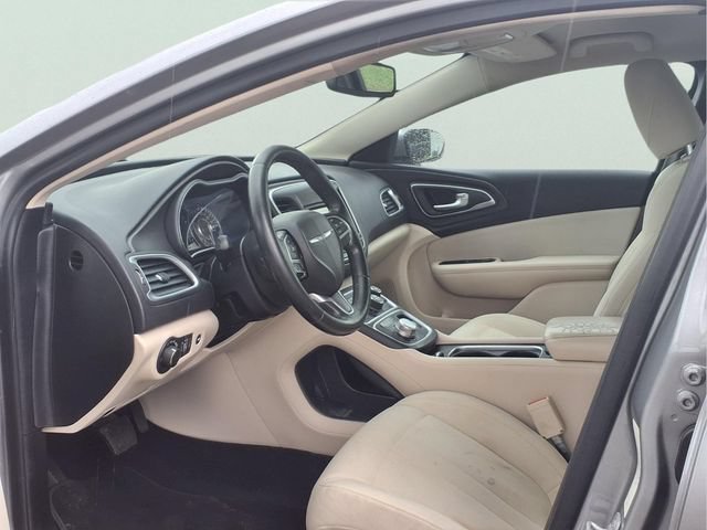 Used 2015 Chrysler 200 Limited w/ Convenience Group FWD image 17